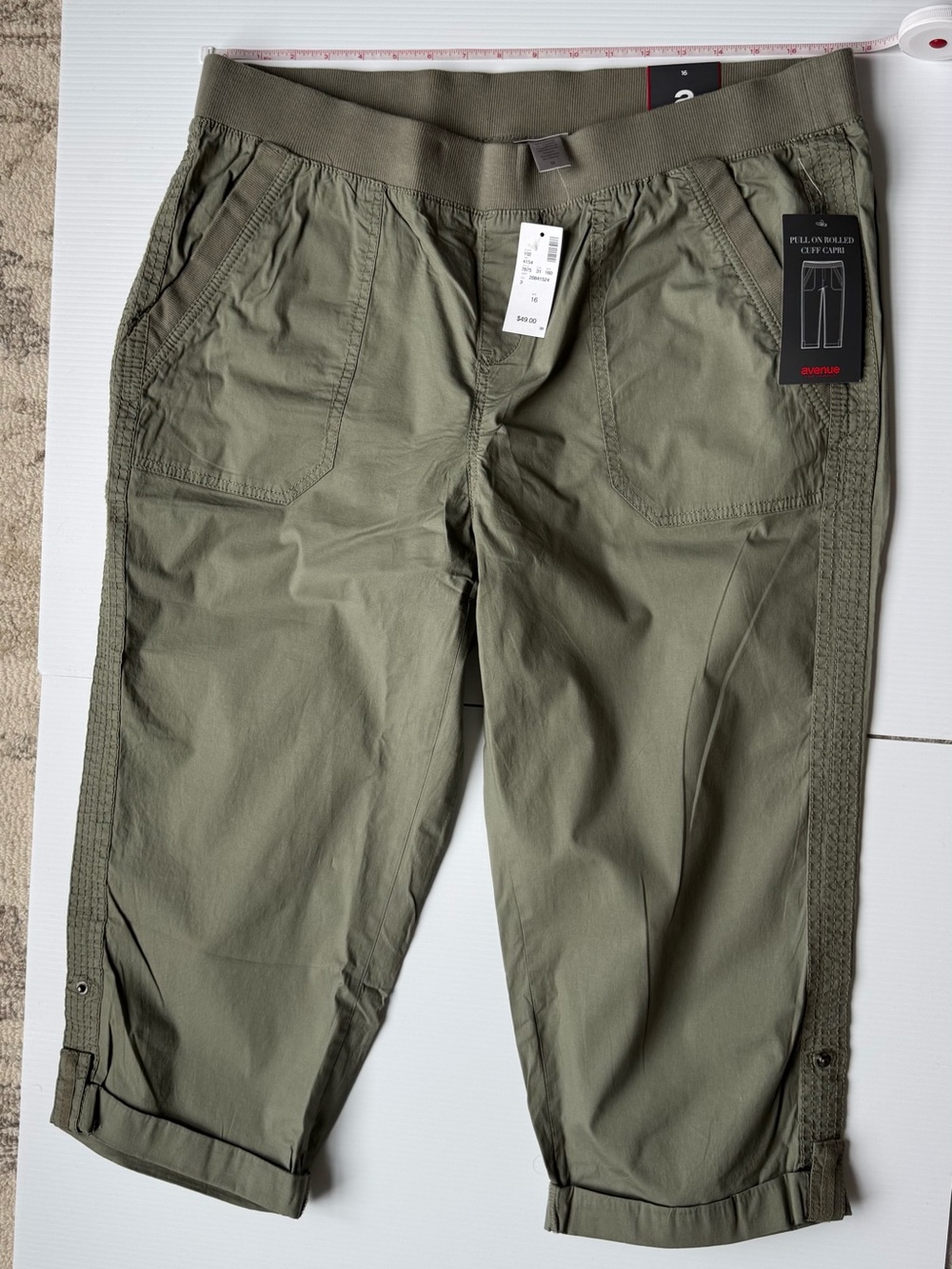 Avenue Poplin Pull-On Capri Pants In Olive - Picture 6 of 9